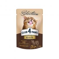 CLUB 4 PAWS Premium Plus kapsičky pre mačky plátky s teľacím mäsom v zeleninovom žele 80g (8032)